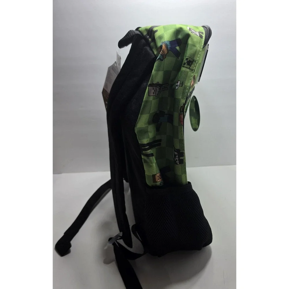 Minecraft Adventure Mode Light Up Backpack Green Checkered Bioworld NWT